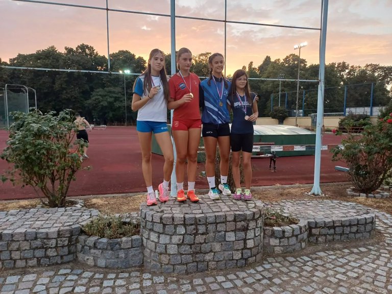 Fotografija: Mladi atletičari kluba „AS 023“ osvojili čak 12 medalja na Prvenstvu Vojvodine