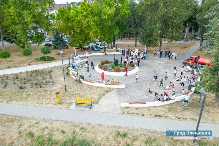 Fotografija: Čokliget dobio nove sadržaje: Završene aktivnosti na uređenju gradskog parka