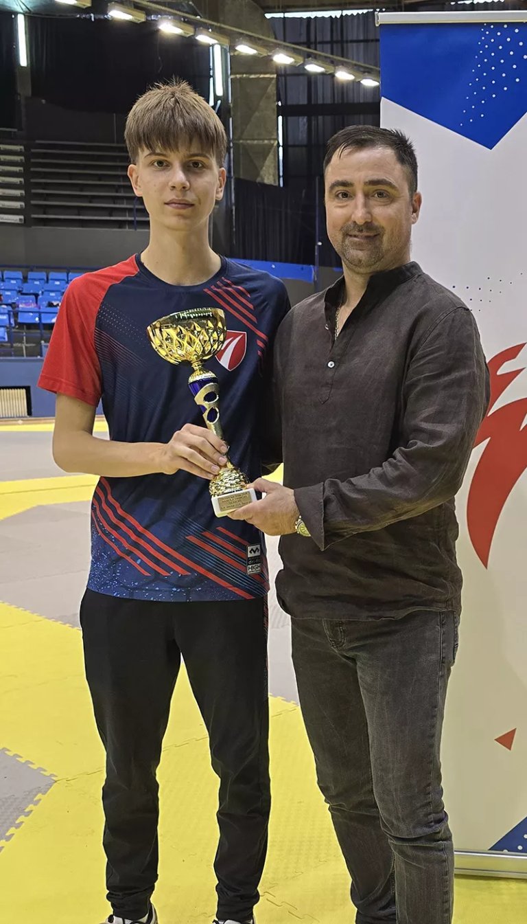 Fotografija 3 od 3: Četiri medalje za Tekvondo klub Proleter na Kupu Srbije