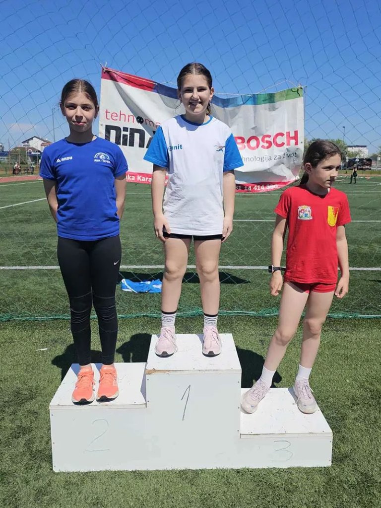 Fotografija: Atletski klub „AS 023“ doneo 14 medalja iz Uba